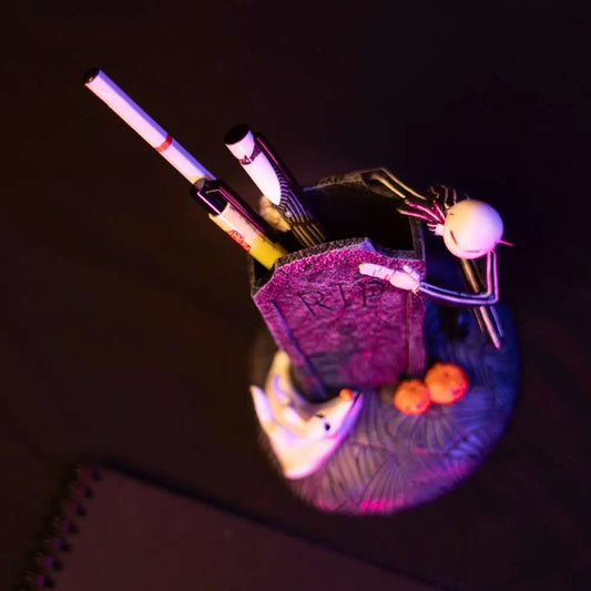 THE NIGHTMARE BEFORE CHRISTMAS PEN HOLDER SET