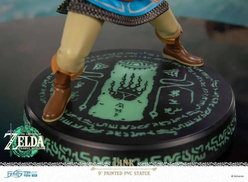 LEGEND OF ZELDA TEARS OF THE KINGDOM LINK PVC STATUE