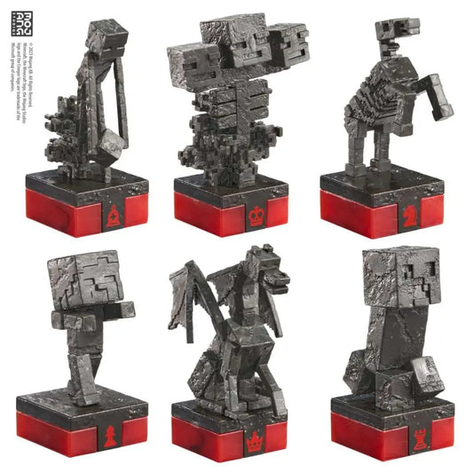 MINECRAFT OVERWORLD HEROES VS HOSTILE MOBS CHESS SET