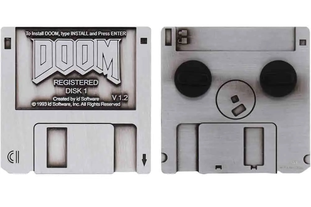 DOOM FLOPPY DISK PIN BADGE