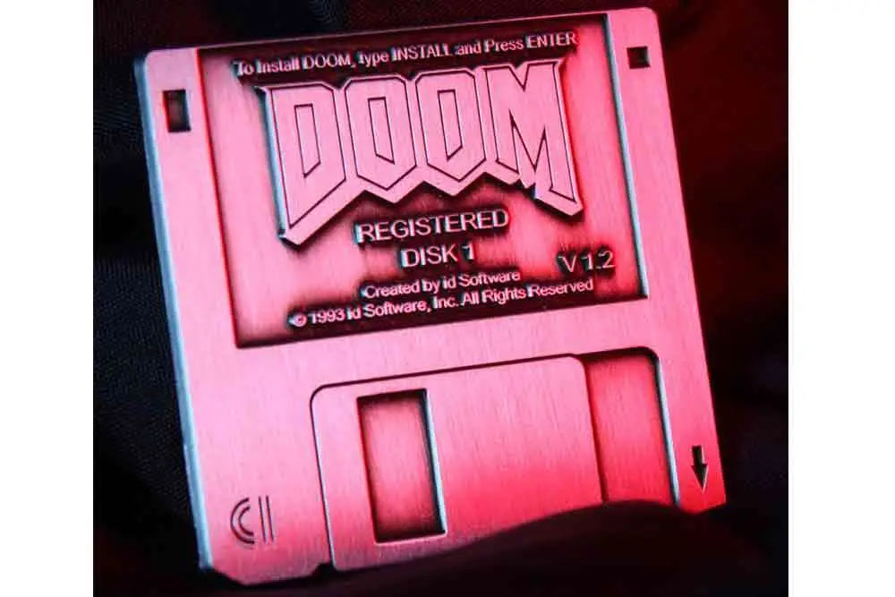 DOOM FLOPPY DISK PIN BADGE