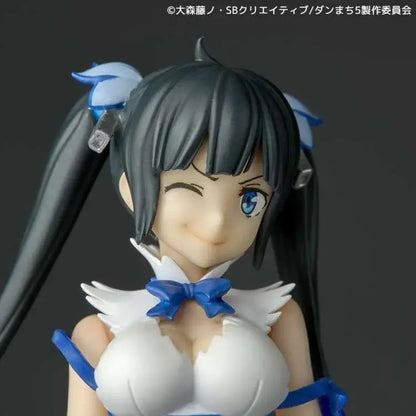 REVOLTECH DANMACHI (IS IT WRONG TO TRY TO PICK UP GIRLS IN A DUNGEON?) HESTIA ACTION FIGURE