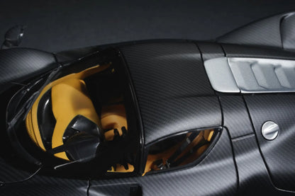 FERRARI DAYTONA SP3 50TH ANNIVERSARY CARBON FIBER SPECIAL LIVERY LTD EDITION - 1:18 DIECAST MODEL