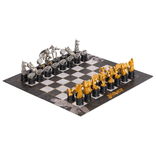 DC BATMAN VS THE JOKER CHESS SET