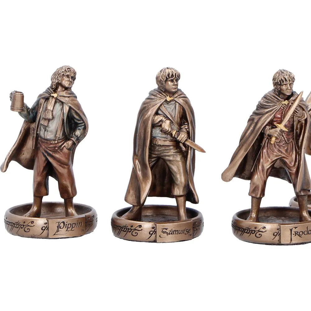 THE LORD OF THE RINGS THE HOBBITS OF THE SHIRE FIGURINE