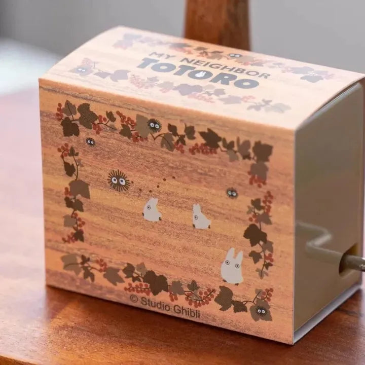 MY NEIGHBOR TOTORO AUTUMN LEAF HAND CRANK MUSIC BOX