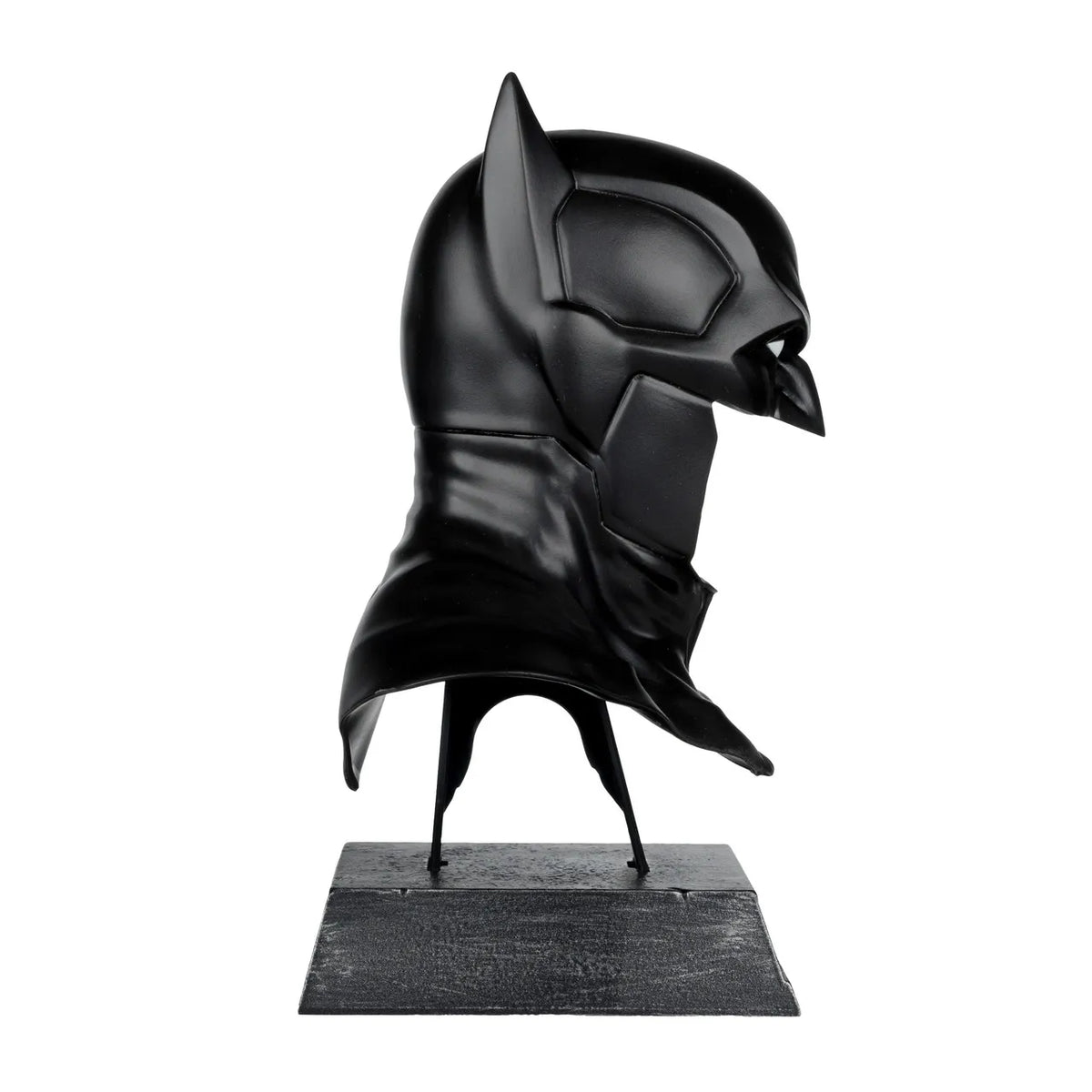 DC DIRECT BATMAN:NOEL COWL 1:3 PROP REPLICA
