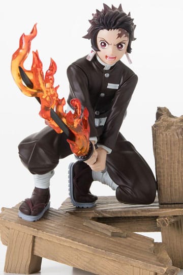 Demon Slayer Xross Statua Tanjiro Kamado Swordsmith Village Arc 12 cm