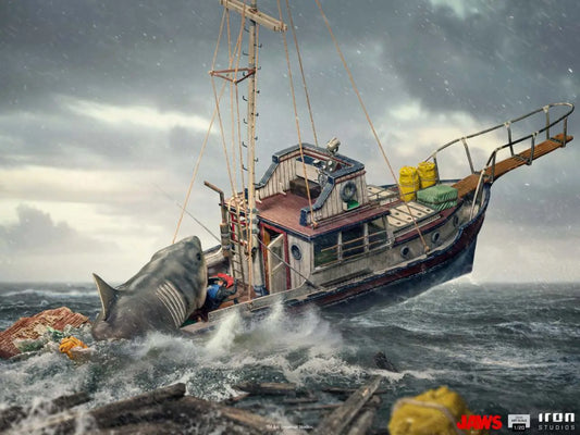 JAWS ATTACK DEMI ART 1/20 STATUE