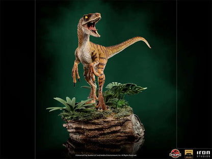 JURASSIC WORLD LW  VELOCIRAPTOR 1/10 DLX