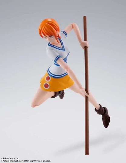 ONE PIECE  NAMI ROMANCE DAWN S.H.FIGUARTS