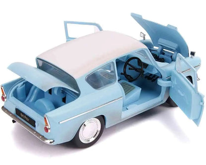 HARRY POTTER 1959 FORD ANGLIA & HARRY 1/24 DIE-CAST MODEL