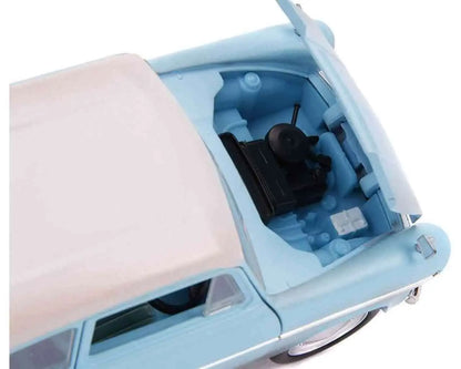 HARRY POTTER 1959 FORD ANGLIA & HARRY 1/24 DIE-CAST MODEL