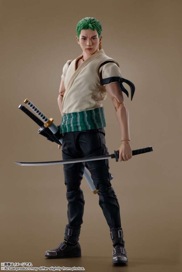 One Piece Netflix Roronoa Zoro Action Figure Bandai 14,50 cm Nerd Stark